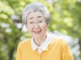  無職　女性　84歳